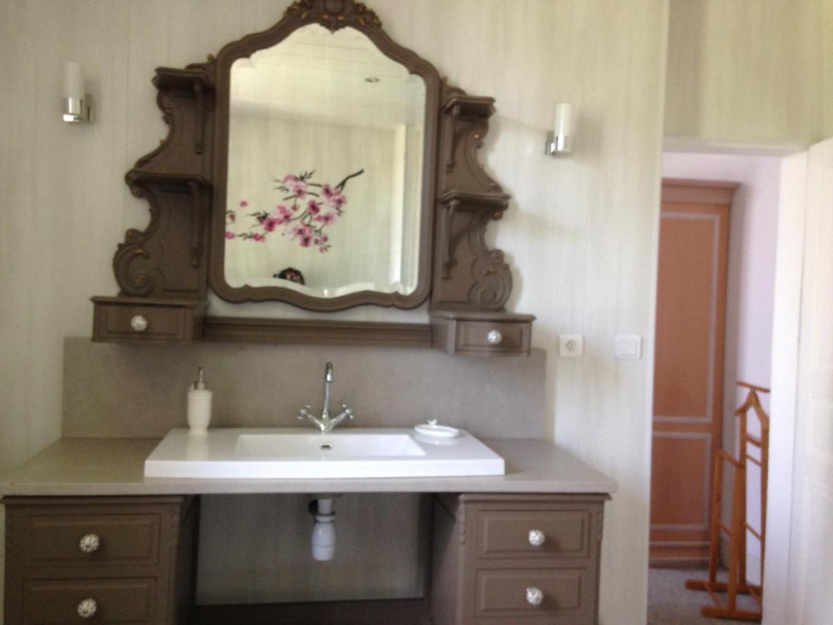 Bed and Breakfast La Morgiane Saint-Germain-les-Vergnes Екстер'єр фото